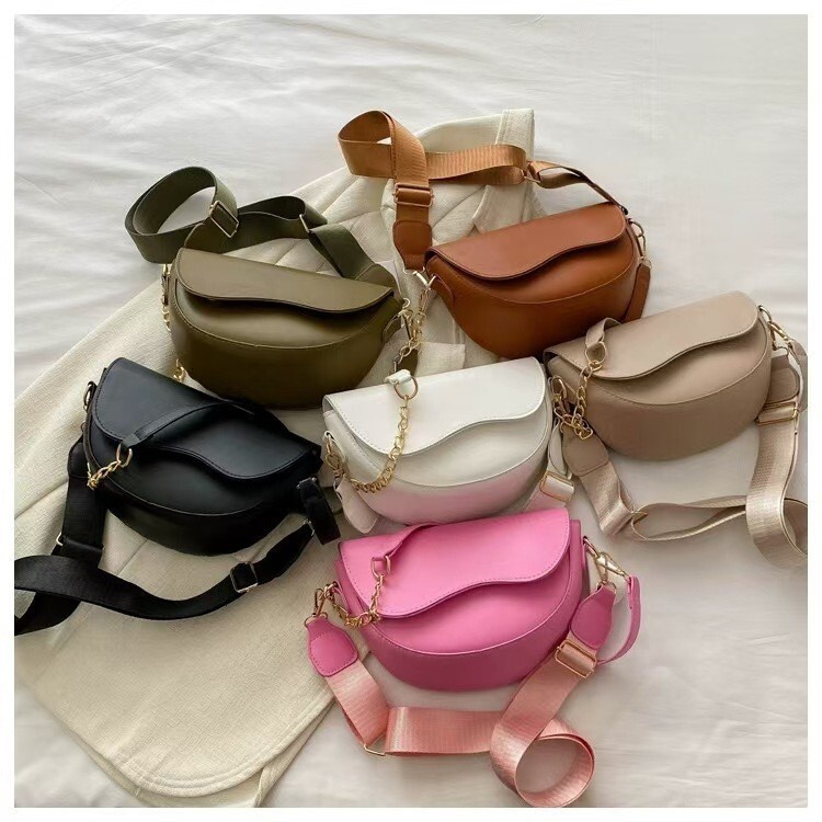 2025 summer new women's women's crossbody bag French niche women's new fashionable retro armpit saddle bag Summer new women's shou