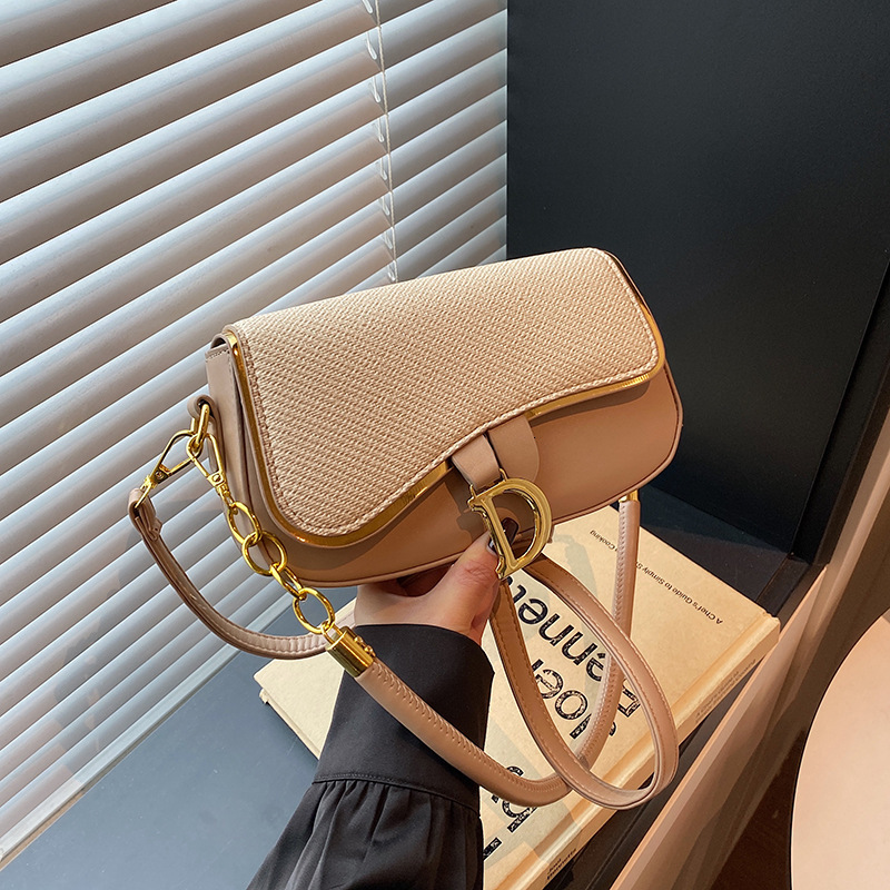 Luxury Brand Designer Bag 2025 New Niche Design Versatile Crossbody Bag For Women High-End Feel Single Shoulder Trendy Korean Fashion Underarm Bag