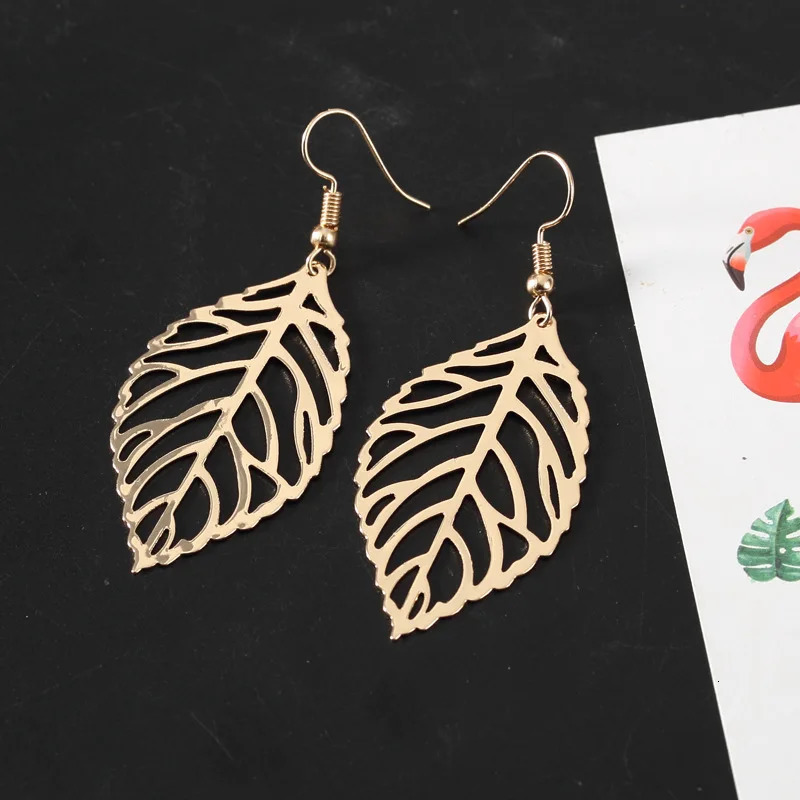 Hollow Out Leaf Drop Earrings for Women Trendy Metal Hook Vintage Golden Silver Color Dangle Brief Jewelry 250715