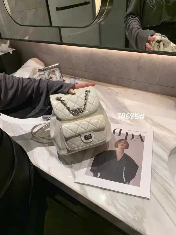 2025 New Korean Version Small Fragrant Wind Diamond Grid Chain Backpack Retro Casual Versatile Mini Backpack Womens Bag Y250725