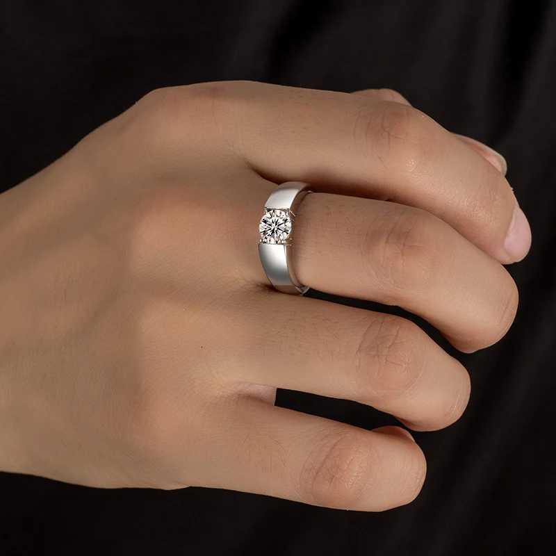 PERFANY 0.5/1CT Mens Moissanite Ring S925 Pure Silver Laboratory Trained Diamond Engagement Ring Classic Wedding Jewelry W250417