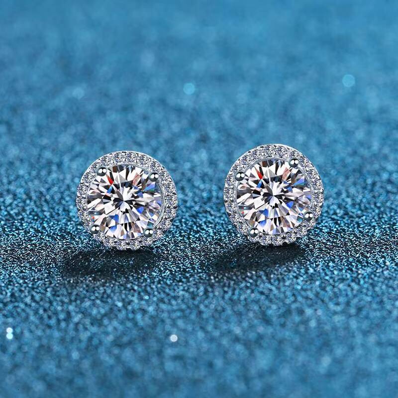 Iced Out 0.5ct 1ct 2ct halo Moissanite Diamond Earrings 925 Sterling Silver Hip Hop Moissanite Stud Earrings Men and Women