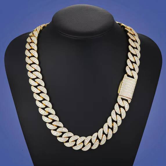 Stylish 925 Silver Moissanite Cuban Link Hip Hop Necklace 22mm Chains for Men