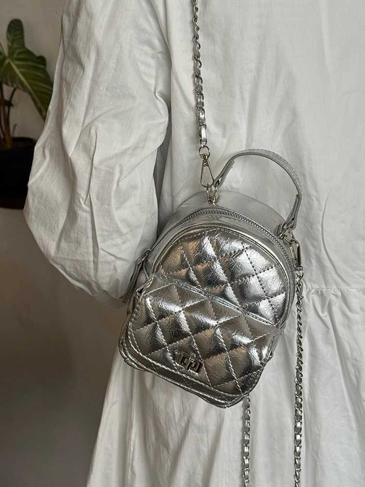 2025 new diamond grid chain mini backpack reliable and casual mens daily commuting versatile small backpack Y250724