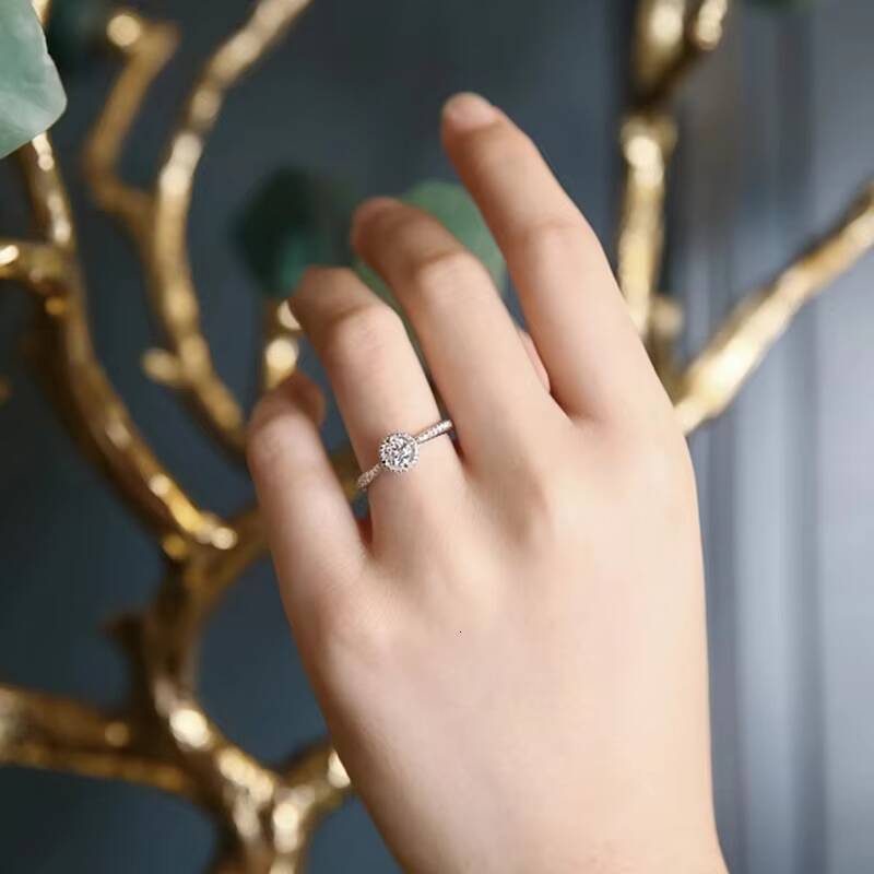 925 Sterling Silver Womens Wedding Ring 1ct 2ct Cut Moissanite Engagement Band with Four Claw Setting Full Diamonds Gift