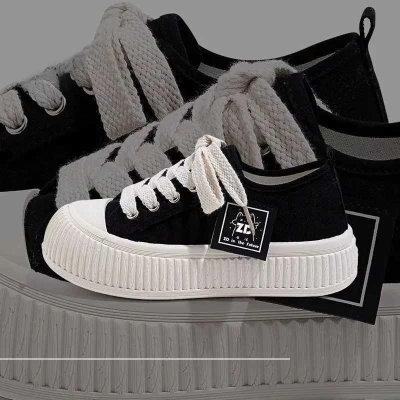 2025 New Trend Womens Sneakers Thick Soled Canvas Shoes Breathable White Trainers Student Casual Board Shoes XJ250725
