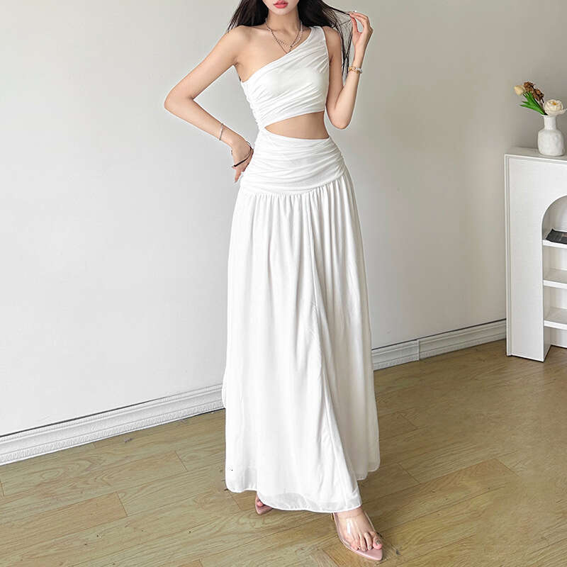INS2024 Summer New Women's Solid Color Slim Street Fashion Asymmetrical Neck Sleeveless Dress 192