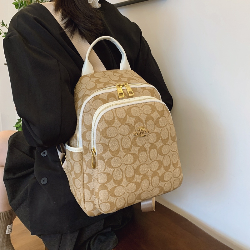 New Design Women's Backpack Light Luxury Fashion Backpack Leisure Large Capacity Travel Bag