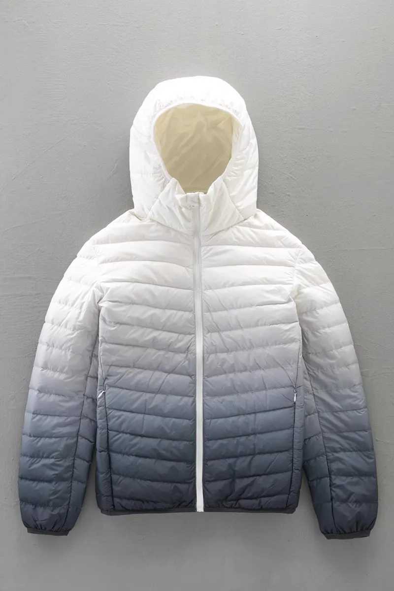 Top Grade Gradient Color Mens Hooded Puffer Jackets 2023 New Winter 90% White Duck Down Men Ultra Lightweight Warm Down Coats X250725