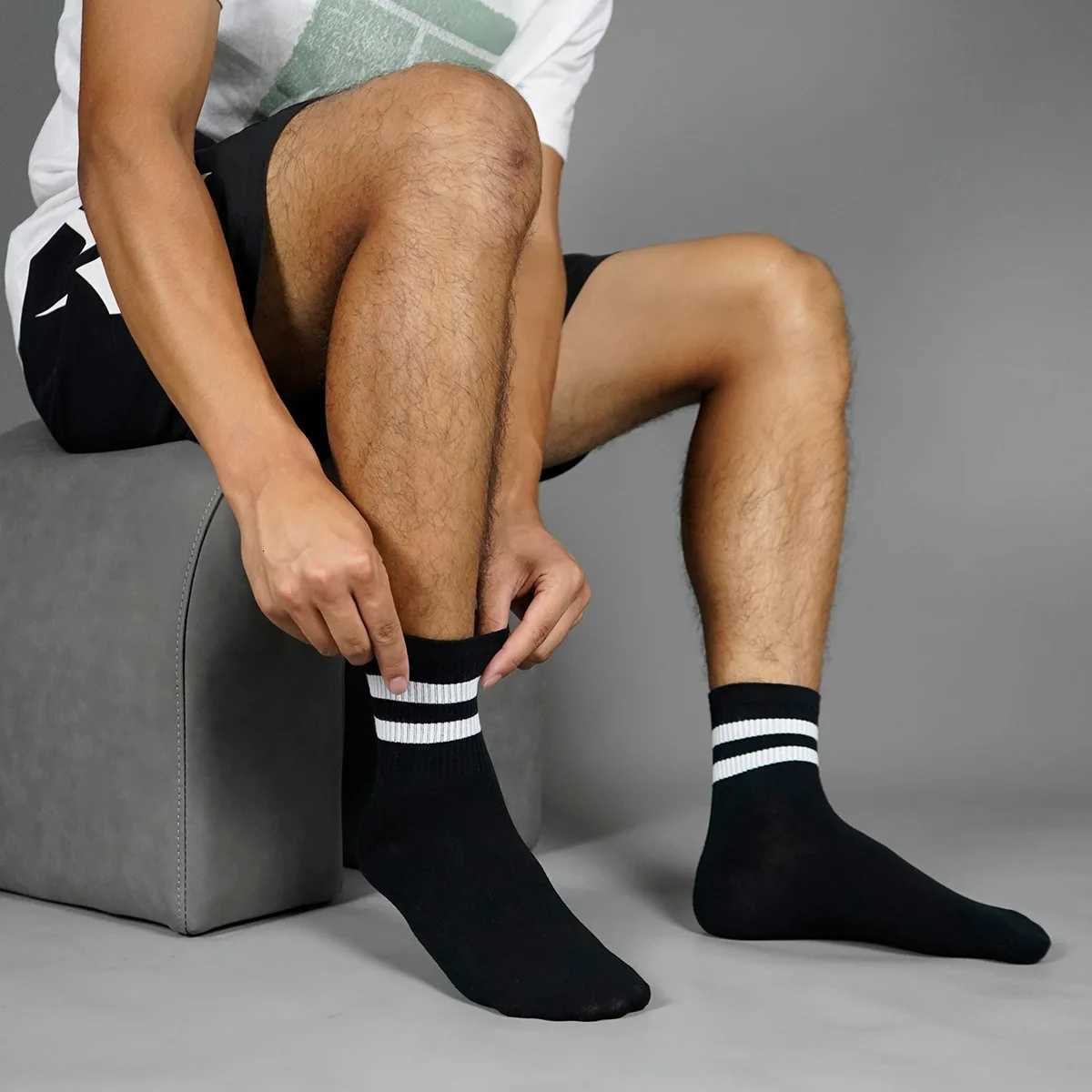 Two Bar Stripes Medium Tube Long Socks Regular Socks Harajuku Skateboard Dead Fly Sports Couple X250725