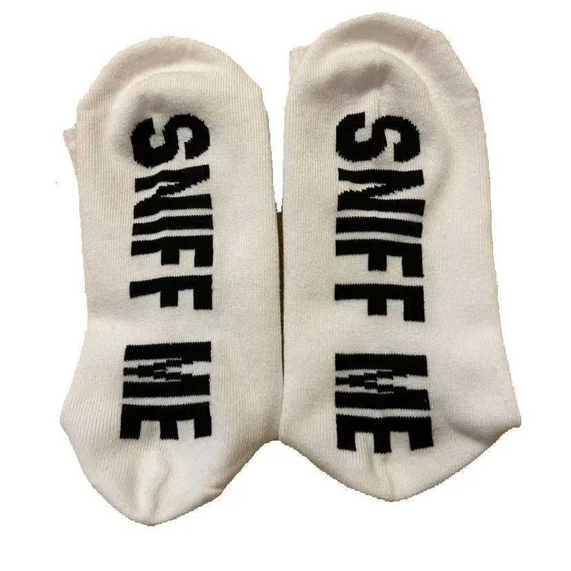 Fashion White Letter Top Pattern Party Socks Men Sports Tube Streetwear Striped Socks Comfortable X250725
