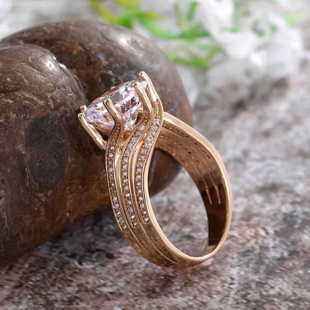 Gorgeous playing cards zirconia bridal wedding ring golden engagement party exciting womens jewelry Anillos De Mujer W250417