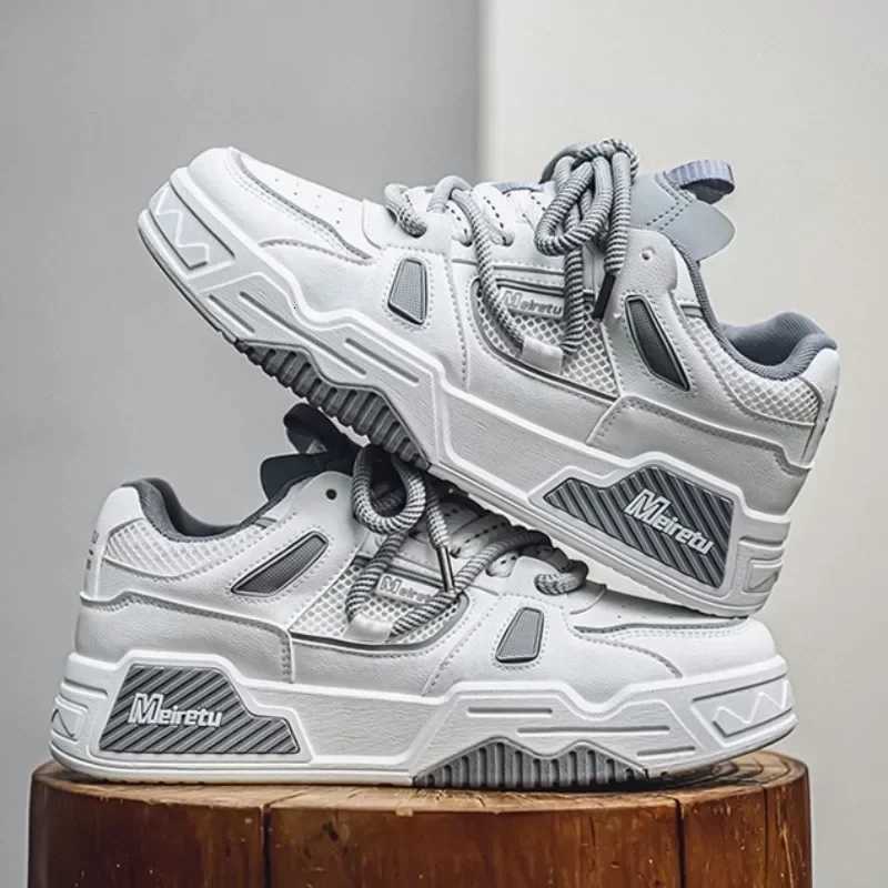 New Mens Sneakers Fi Street Skateboard Shoes Designer Platform Casual Shoes for Men Luxury Tennis Shoes Mens Sneakers XJ250725