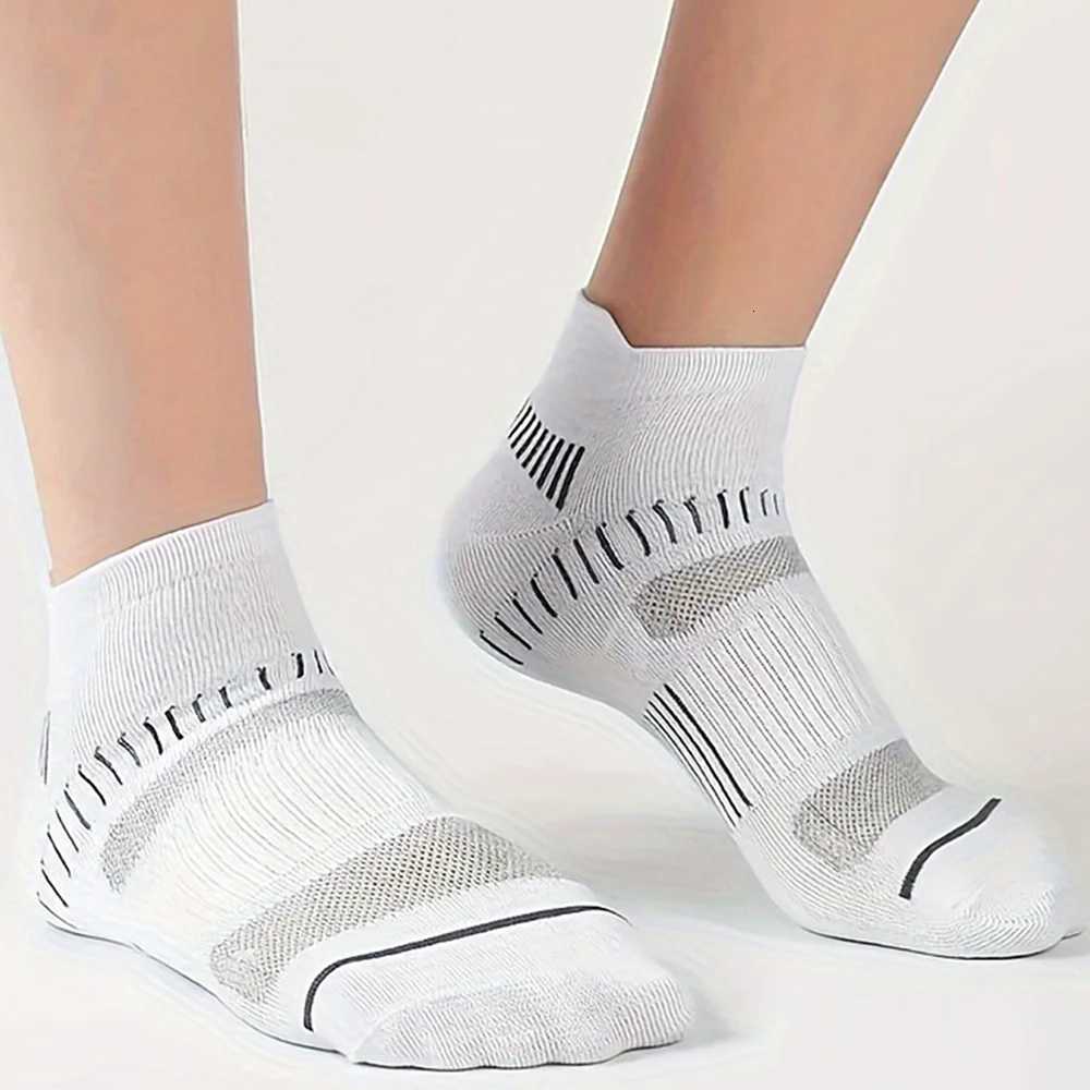 6/24 Pairs Sports Socks For Men Women Breathable Running Fitness Compression Socks Professional Marathon Quick Dry Elastic Socks X250725