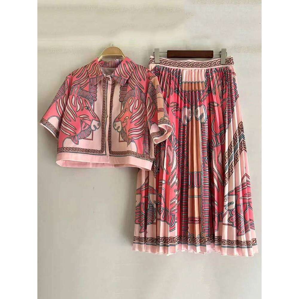 Designer Leisure High Quality Vintage geometric print lapel short shirt two-piece 2025 summer women's wear + high waist loose pleated skirt fashi