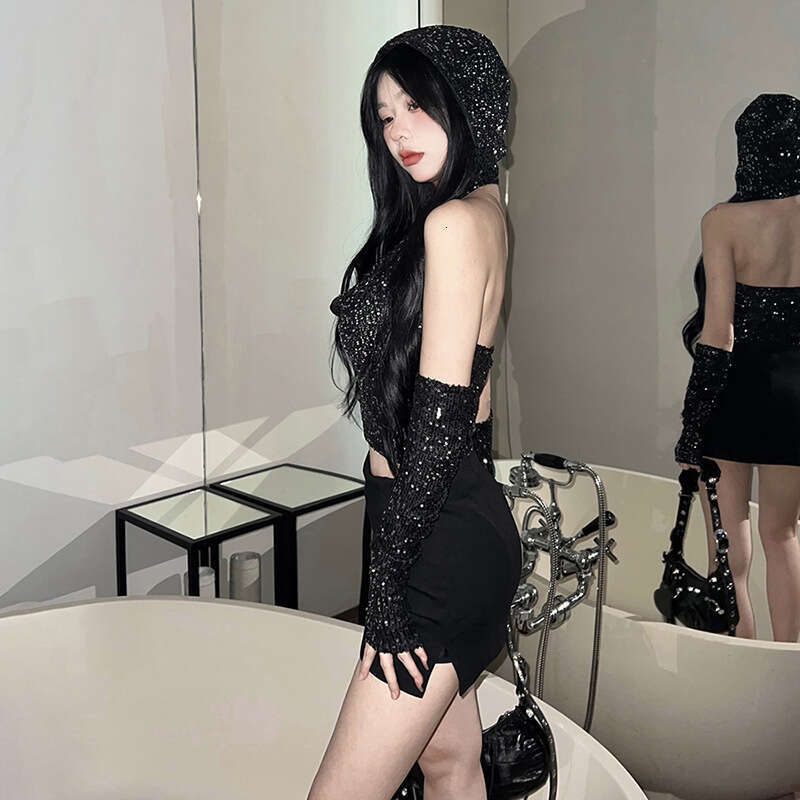 2023 Autumn New Women's Solid Color Slim Street Fashion V-Neck Hooded Halter Vest 58f