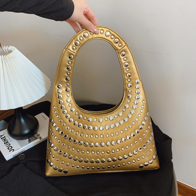 Luxury Brand Designer Bag Women's Bag European And American Punk Style Heavy Rivet Handbag Shoulder Bag 2025 New Large Capacity Women's Unde