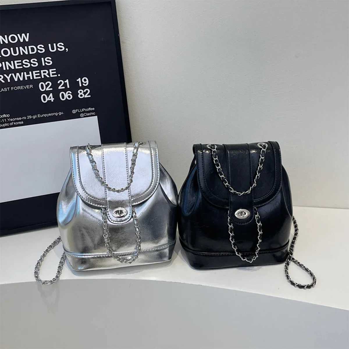 Large Capacity Wens Backpack Fi PU Leather Lightweight Solid Color Flap Lock Chain Strap Shoulder Bag Essential for Women Y250724