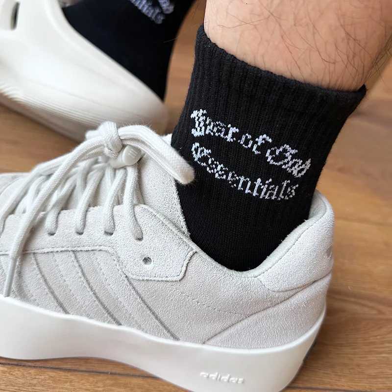 New mens socks with simple letters trendy sports and casual socks trendy short socks X250725