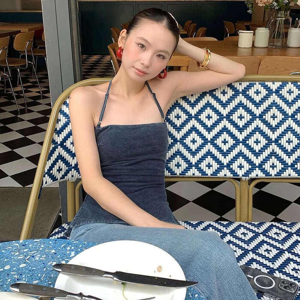 2025 Summer New Halter Neck Backless Slim Sexy Hot Girl Pure Desire Versatile Camisole Top Women's Clothing 945