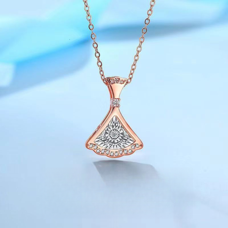 2025 New Style Women's Outdoor Beach Sexy Casual Luxury Designer Fashionable Classic South African Genuine Diamond Necklace