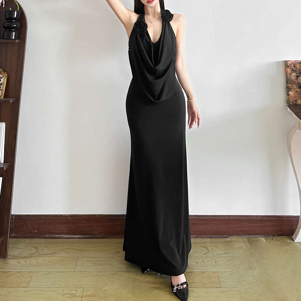 2025 Summer New Halter Deep V Sexy Slim Fit Elegant Sleeveless Three-Dimensional Floral Versatile Women's Dress 509