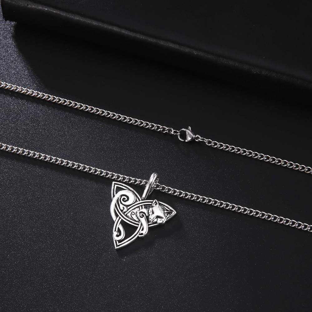 Dawapara Fox Triquetra Animal Pendant Necklace Celtics Knot Good Luck Irish Amulet Nordic Viking Necklace Religious Jewelry