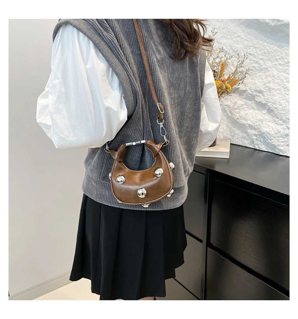 Fi High-end Studded Shoulder Bag Mini PU Leather Crossbody Bags Punk Design Fem Adjustable Strap Handbags Zipper Clutch Y250725