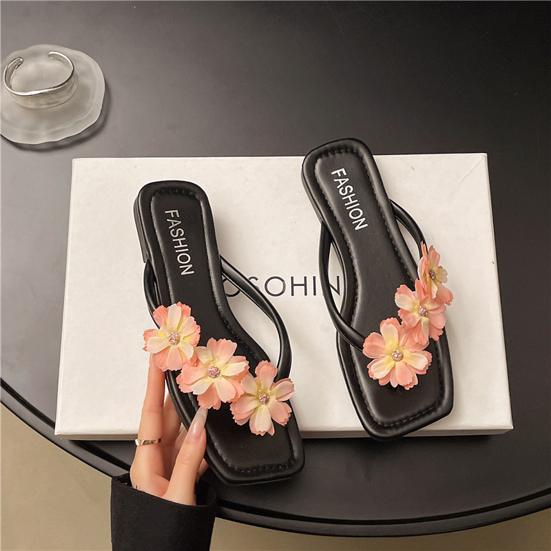 Ddmysports Summer New Plus Size Clip Square Toe Flower Flat Fashion Comfortable Beach Sandals Outdoor Shoes