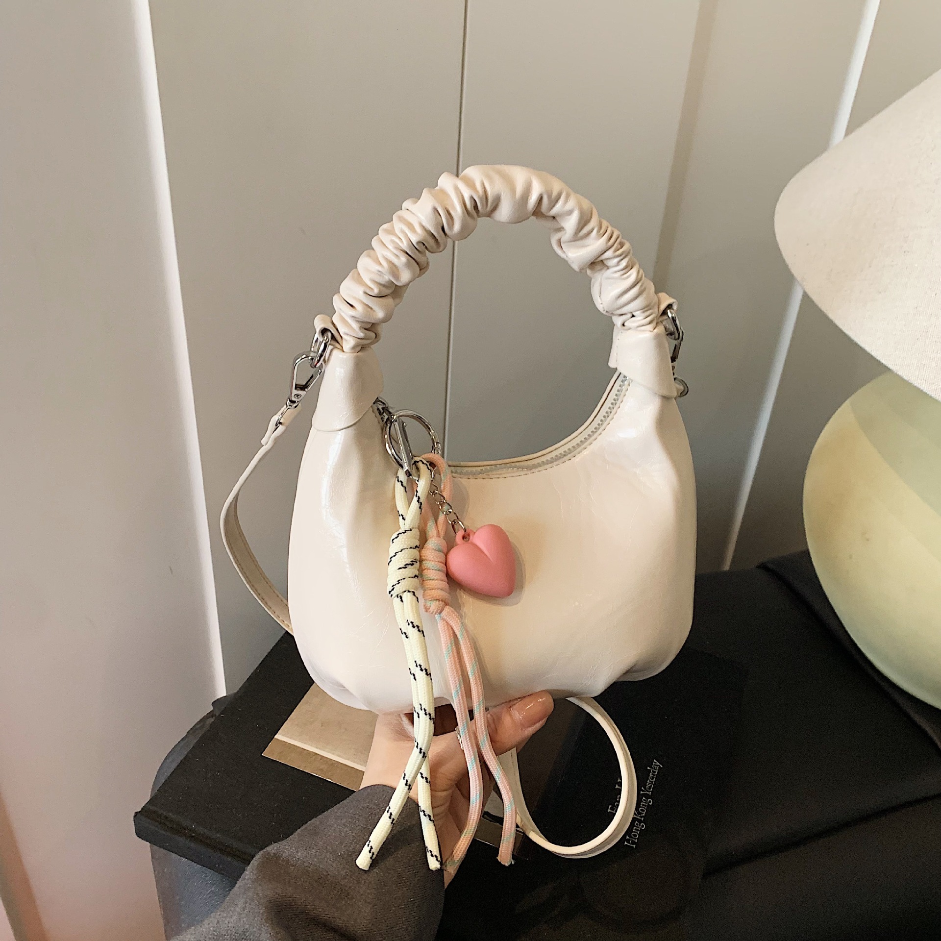 Luxury Brand Designer Bag 2025 Spring Trendy Pleated Versatile Korean Chain Handbag For Women Spring New Fashionable Personality Casual Crossbody Bag