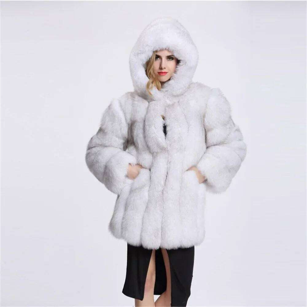 Designer Clothing 2025 S-5Xl Winter Warm Plush Coat Women Striped Faux Fox Fur Collar Cardigan Outstreet Wear Thick Long Sleeves Jacket With Hooded