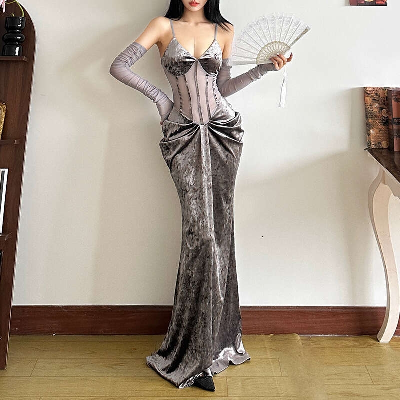 2024 Autumn Winter New Women's Solid Color Slim High Waist Fashion V-neck Strap Backless Dress fb9