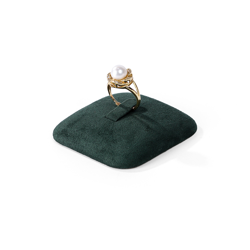 Elegant Accessory Organizer - Premium Ring Holder with Luxurious Jewelry Display Features