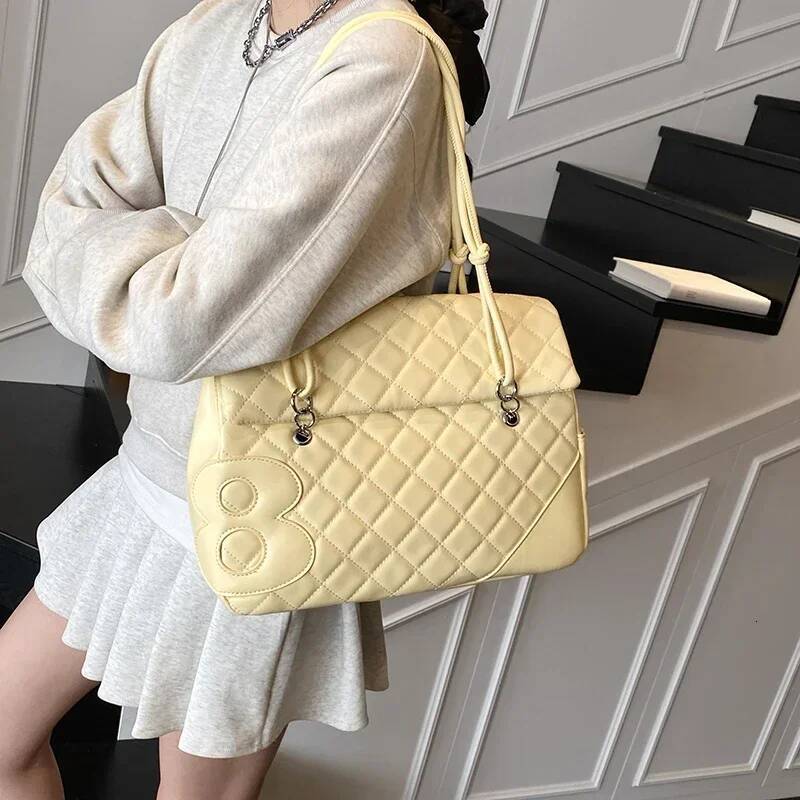 Zipper Crossbody Paris Fashion Commuting Women's Shoulder Bag, New Designer Classic Leather Handbag