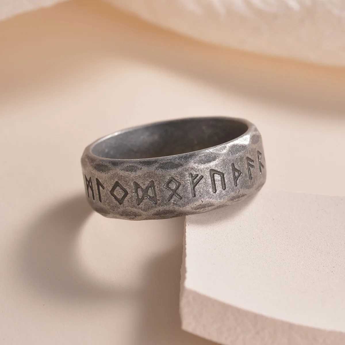 Vintage Odin Norse Viking Amulet Rune Rings For Men Fashion Stainless Steel Words Ring Wedding Jewelry Valentines Days Gifts Y250724