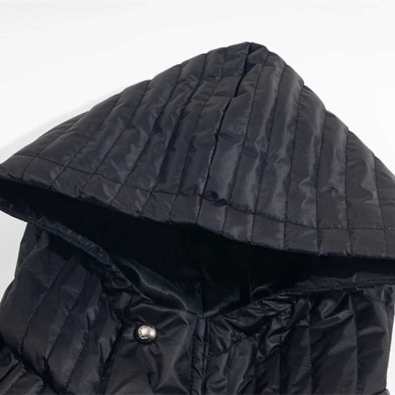 2025 New American Clothing Thug Club Metal Jacket Winter Mens Womens High-quality Waterproof Windproof Hooded Warm Down Jacket X2507251