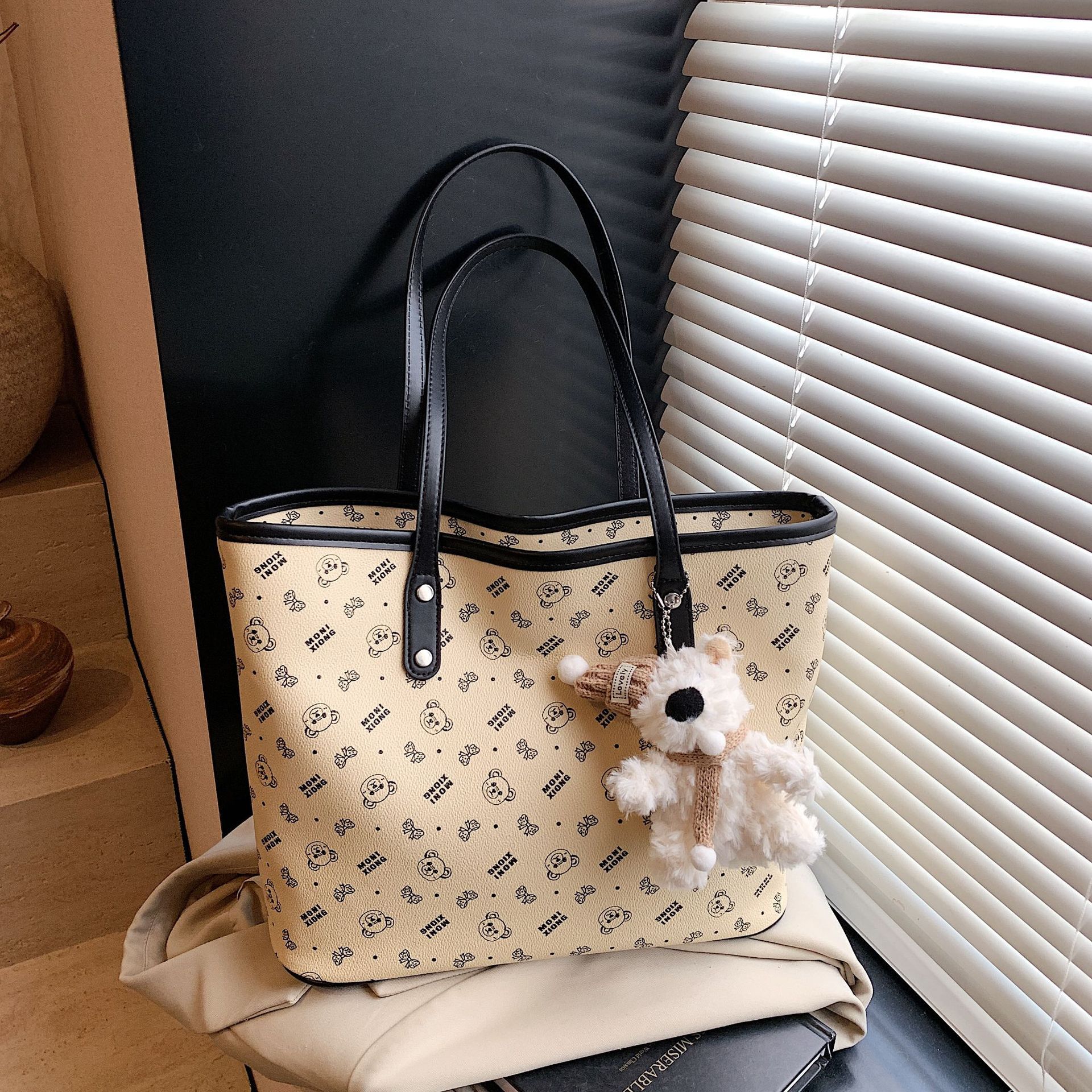 Luxury Brand Designer Bag New Tote Bag Bread Bear Morning Light Sail Language Large Capacity Bag For Women 2025 Trendy Handbag Commuting
