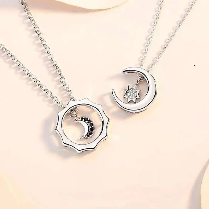 Small Accessories Korean Style Fashion Star Moon Couple Necklace Pair Trendy Men and Women Sweater Collarbone Chain