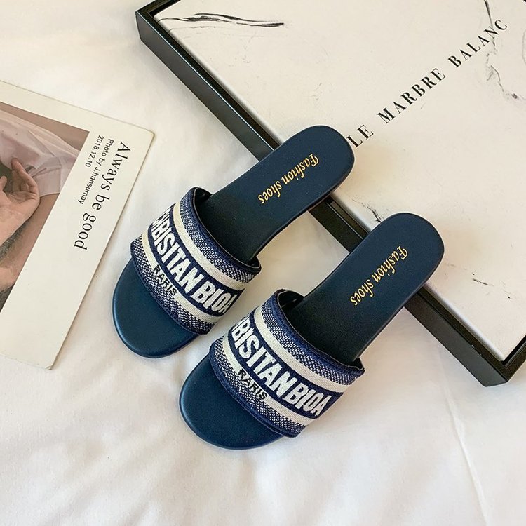 2025 Designer Sandals Famous Designer Slipper Women Luxury Blue Pink Fashion Embroidery Sandals 35-42