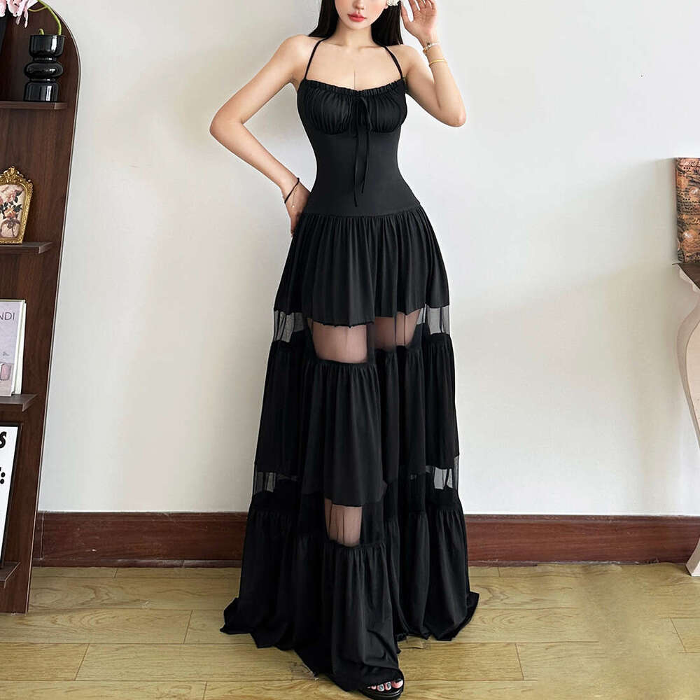 2025 Summer New Solid Color Halter Vacation Style Slim Fashion Pure Desire Casual Tie Dress aaa