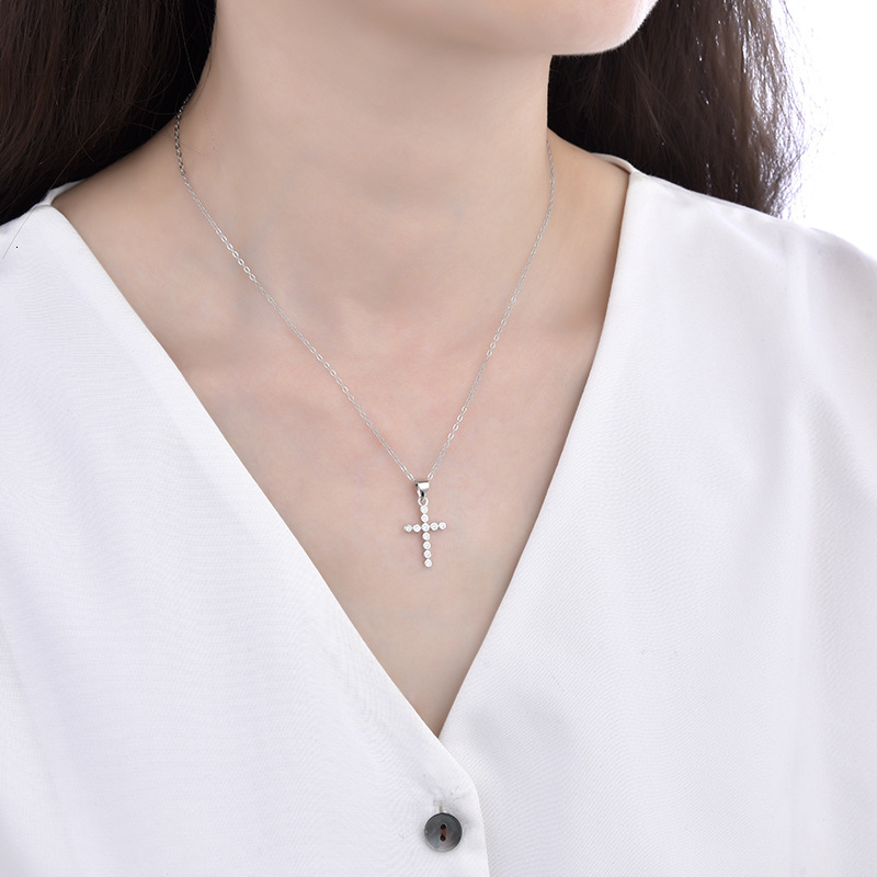 Sterling Sier Dia Necklace for Women Summer Simple Fashion High-end Cross Pendant Collarbone Chain Jewelry for Women