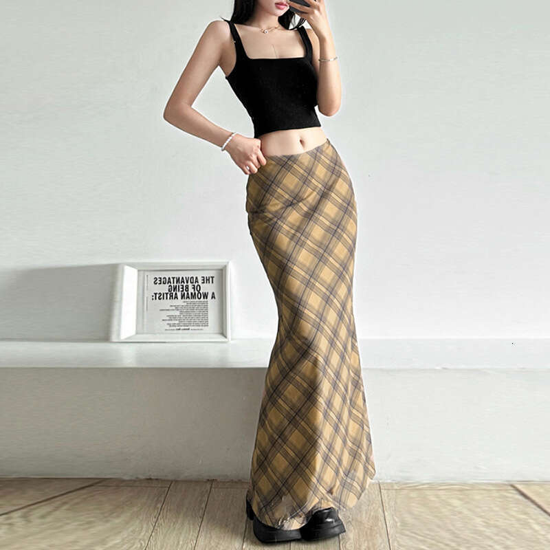 2023 Summer New Women's Solid Color Slim Fit Bodycon Street Fashion High Waist Plaid Skirt 242