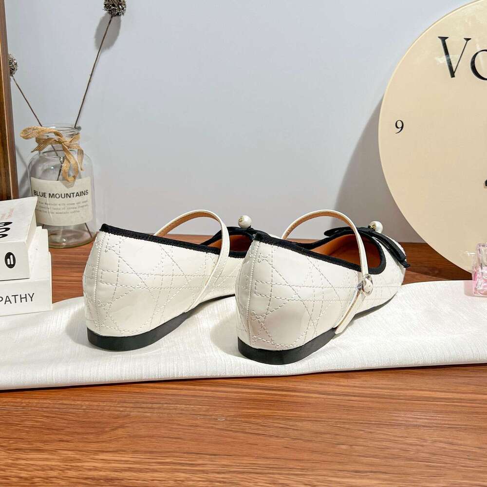 Autumn New Mary Jane for Women, Chunky Heel High Heels 2025, Outdoor Wear, High-End Feel, Elegant Color Block, Height Increasing Women's Shoes