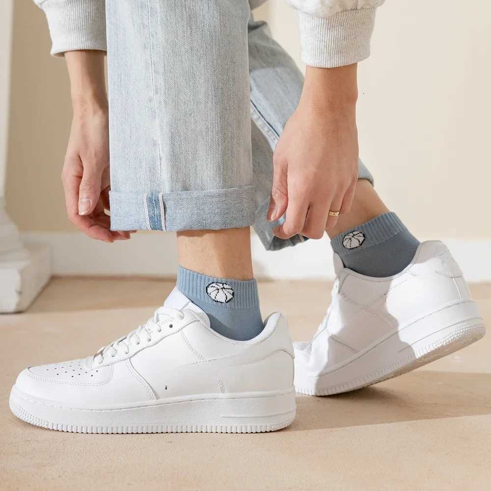 6 Pairs Striped Sports Socks Men Fashion Low Cut Ankle Socks Boys High Quality Short Socks X250725