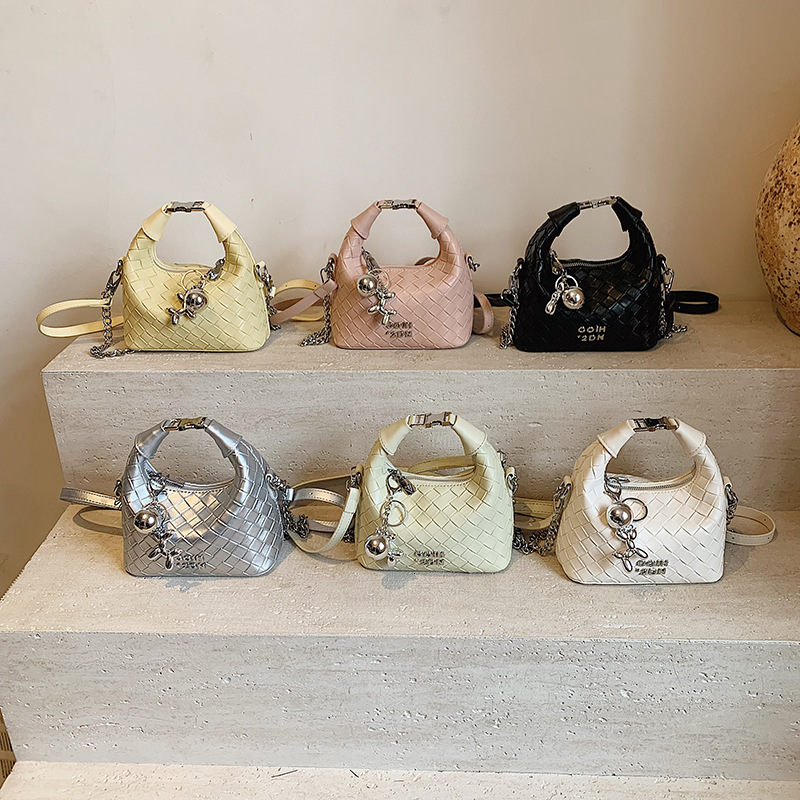 Luxury Brand Designer Bag Korean Style Woven Handbag For Women 2025 Spring Summer New Light Luxury Niche Chain Crossbody Shoulder Bag Crescent Bag