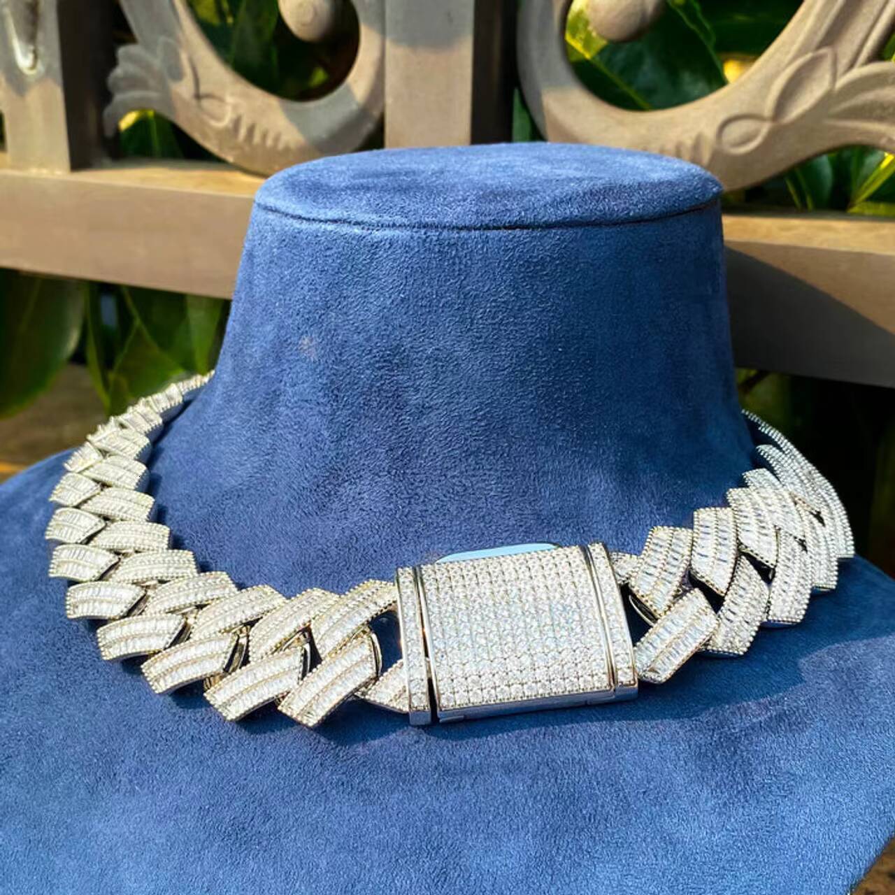 New Arrival Luxury Mens Custom 30mm VVS Moissanite Miami Cuban Link Hip Hop Chain Necklace