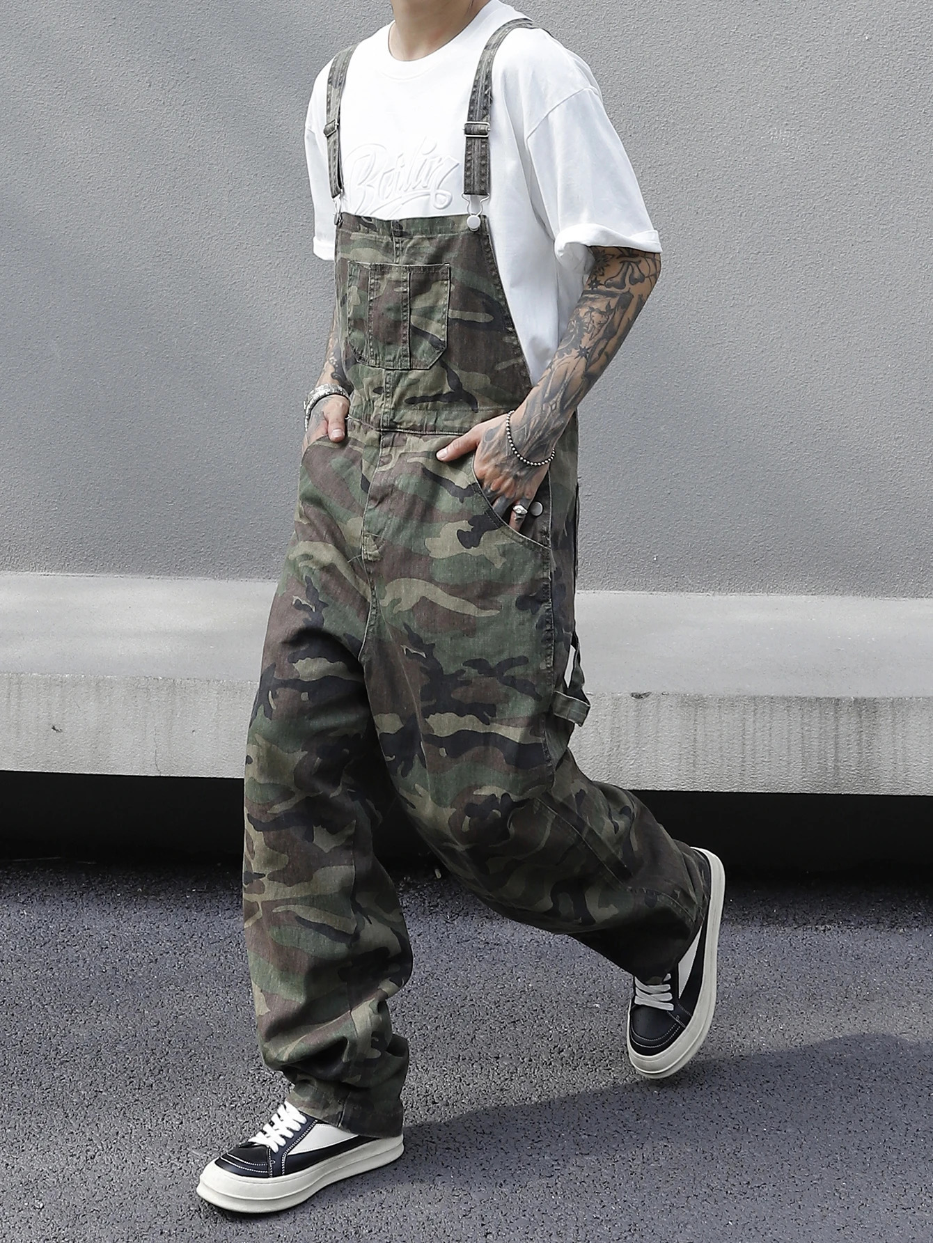 Mens MultiPocket Camouflage Printed Denim Overalls Cotton NonElastic Machine Washable Ideal for Casual Outings 250725