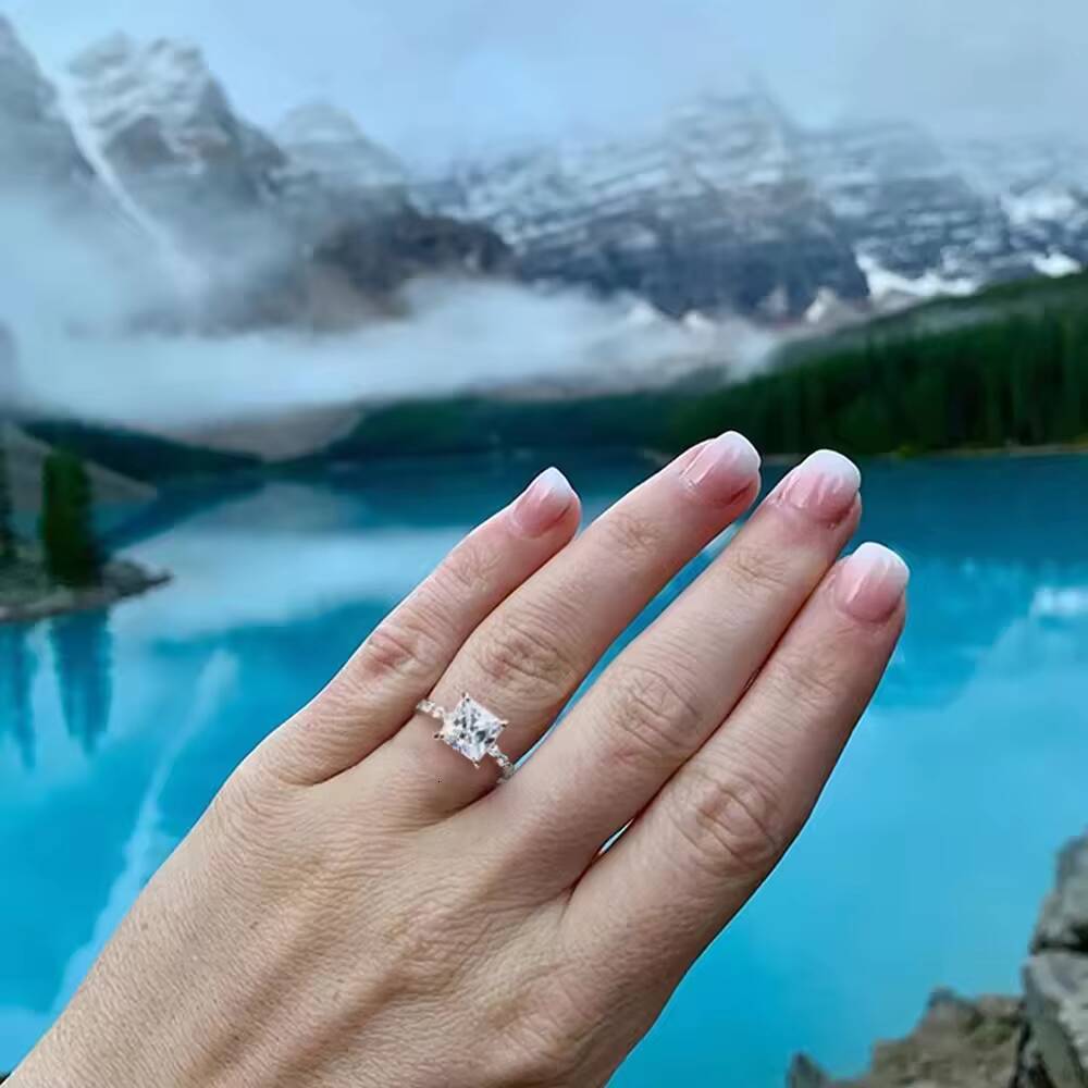 Tempusort 2CT Moissanite Ring with Hidden Halo Setting Classic Bridal Women Engagement Fashion Jewelry Ring