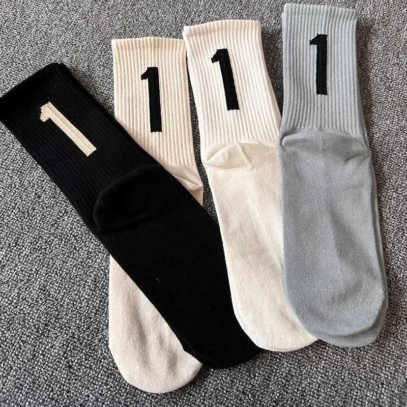 4Pairs Mens Crew Cotton Hip Hop Sports Socks X250725