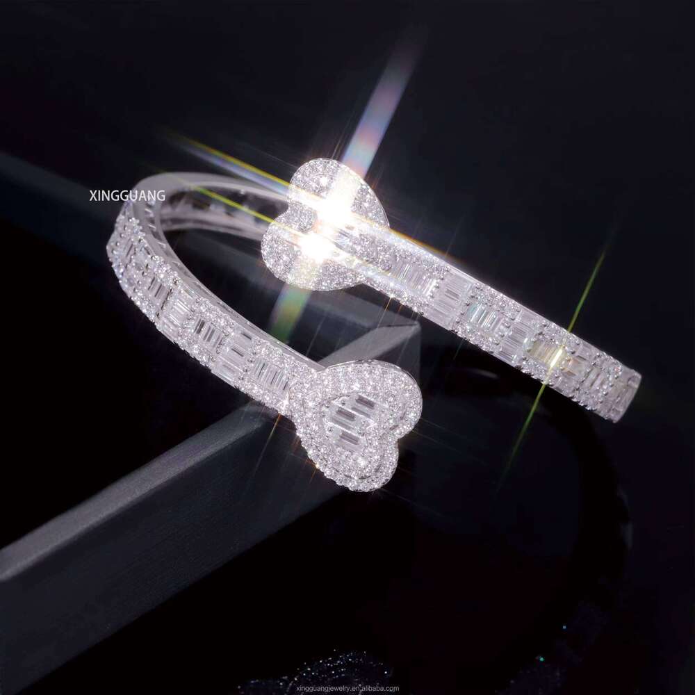 New Custom Heart Baguette VVS Moissanite Dias S Sterling Sier Open Bangle Unisex Bracelet Jewelry